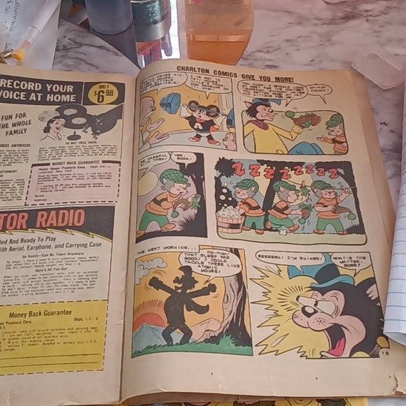 Comics - Picture 5 of 5